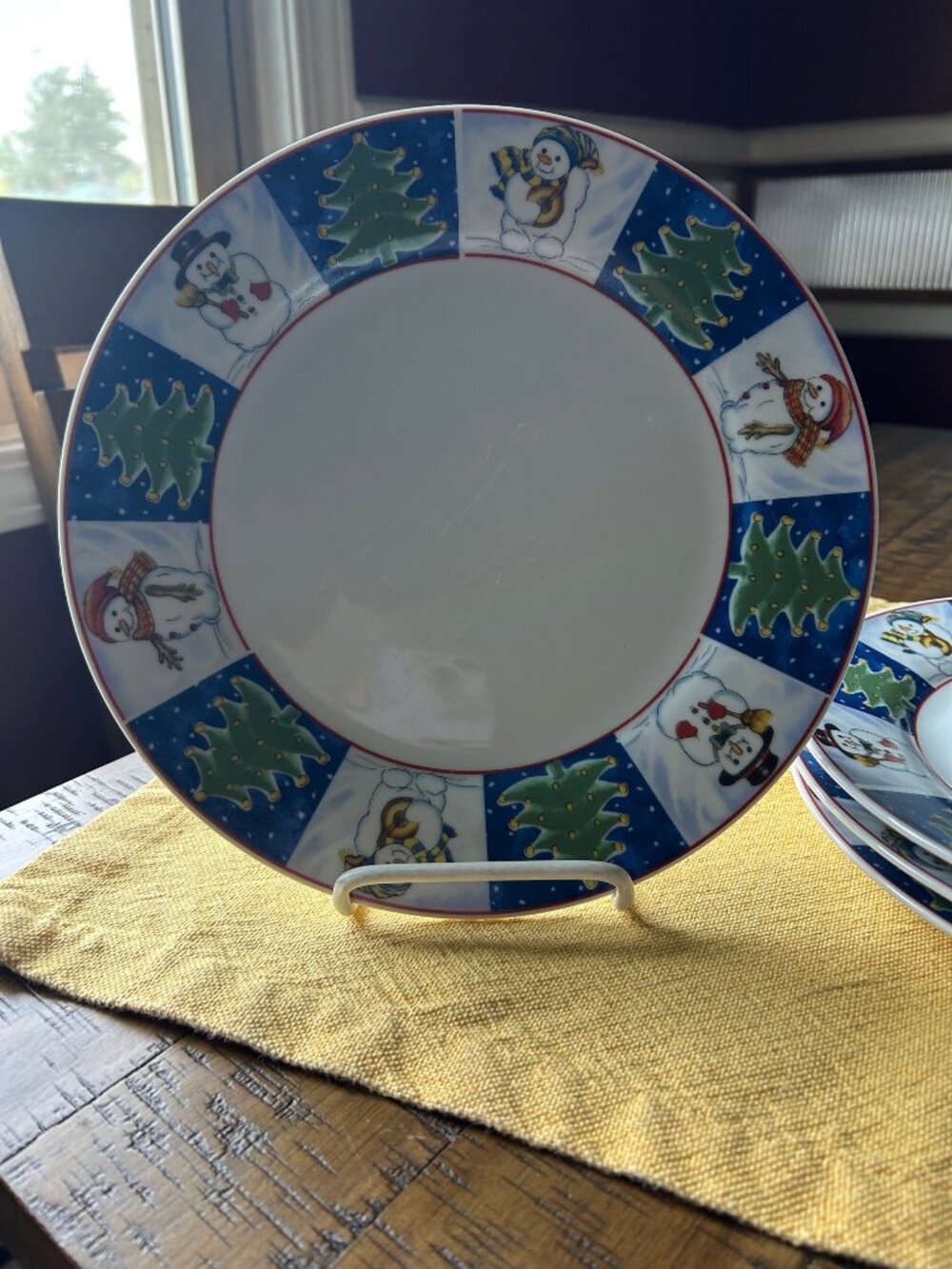 Royal Norfolk Snowman & Christmas Trees  Dinner  plates  10 in   set of 4